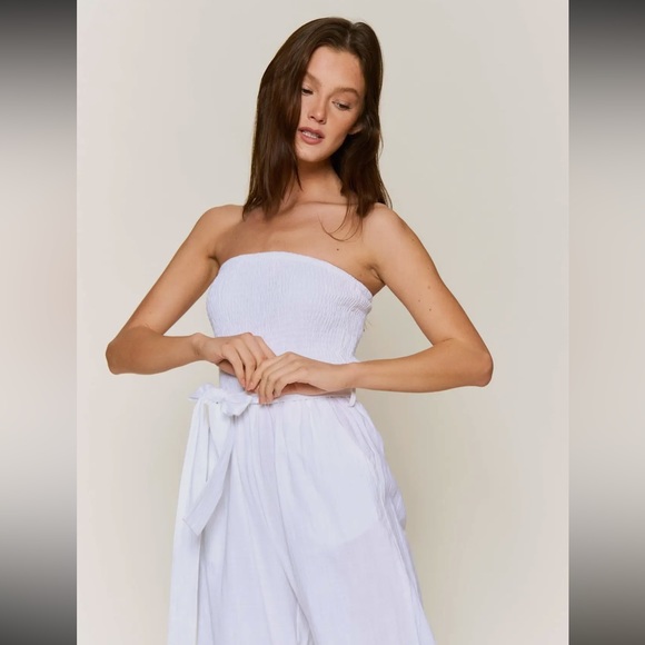 Smocked Linen Jumpsuit (S-L in stock) - Picture 2 of 5